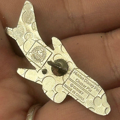 2020 - Elliot - Chaser Pin - Hidden Disney Plane Series
