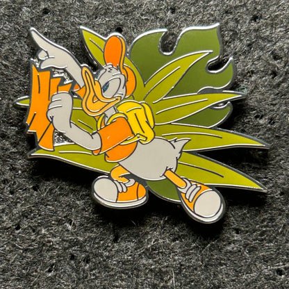 2024 - Donald Duck - DAK - In the Grass - Mystery Pin