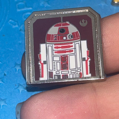 2024 - Red Droid - R2-A3 - Hidden Disney - Star Wars Pin