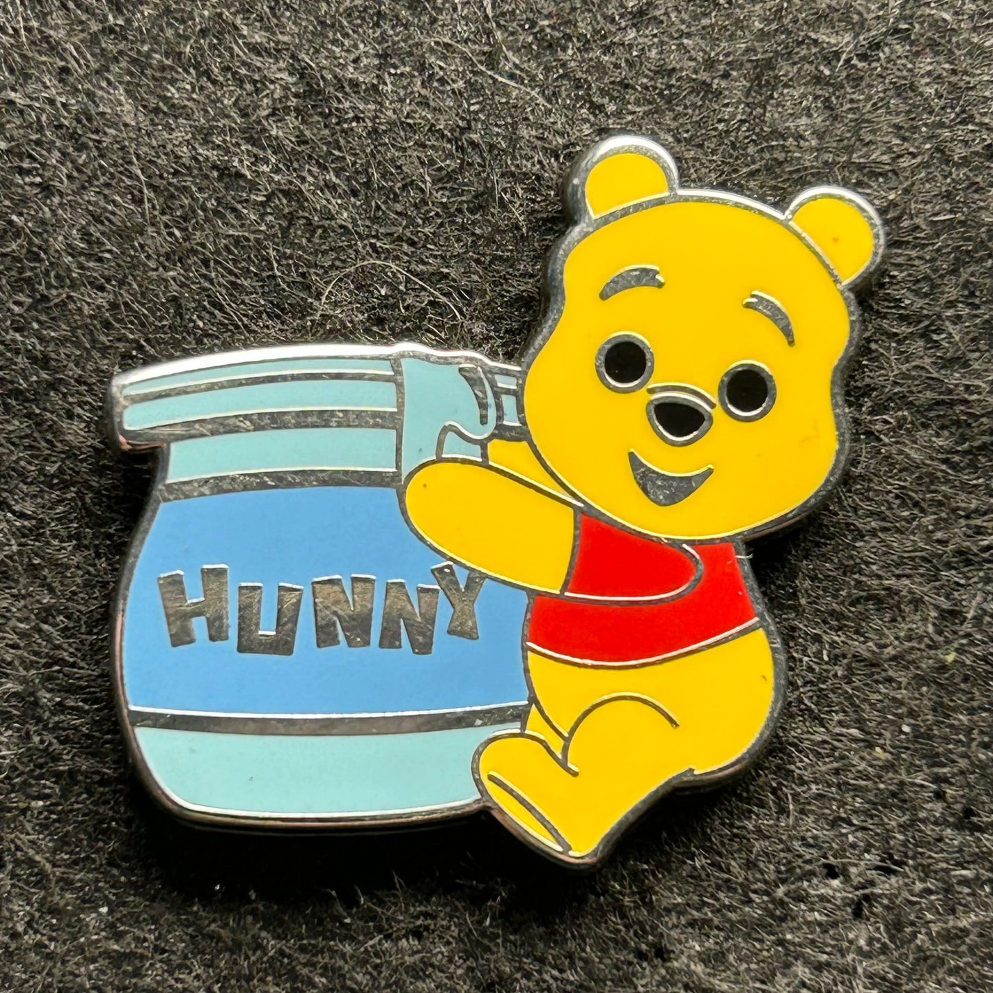 2020 - Winnie the Pooh with Hunny Pot - Chibi - Disney Pin