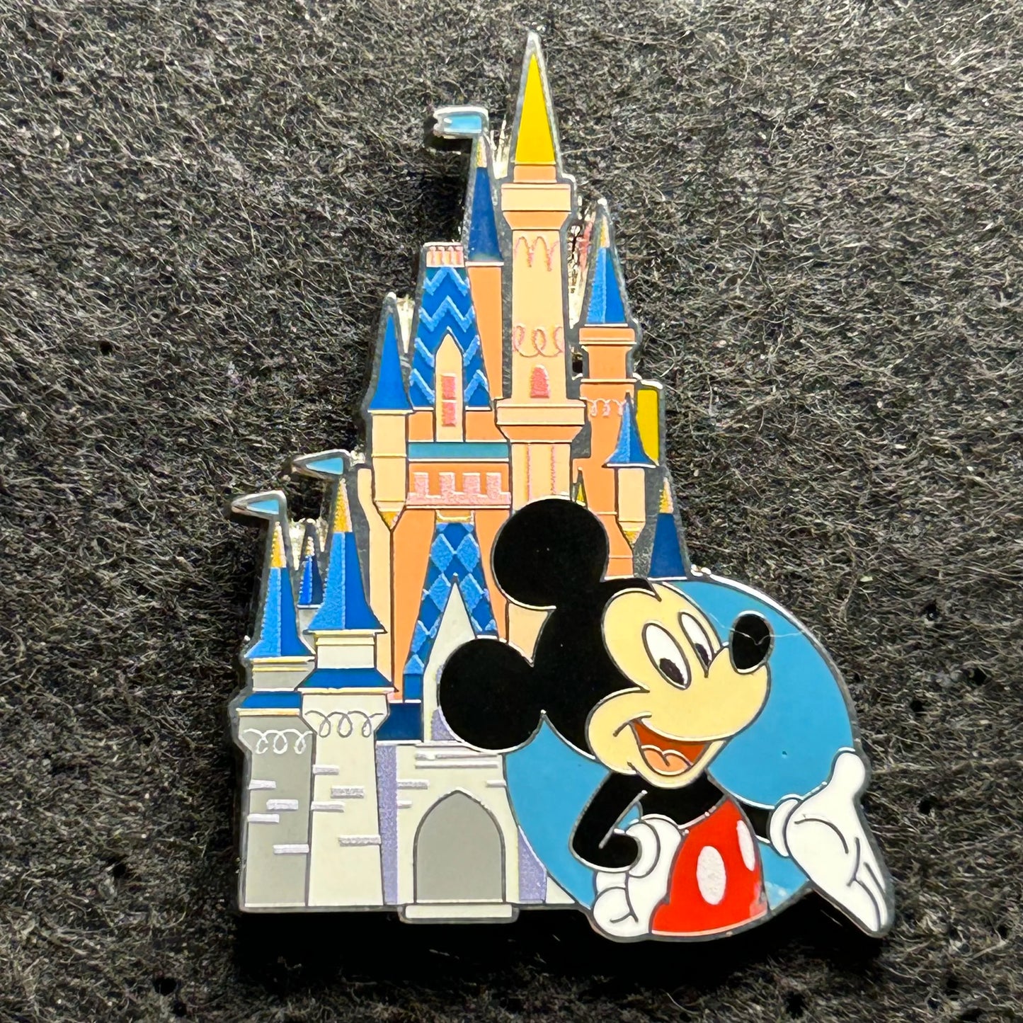 2025 - Mickey Mouse with Castle - Starter Series - WDW - Disney Pin