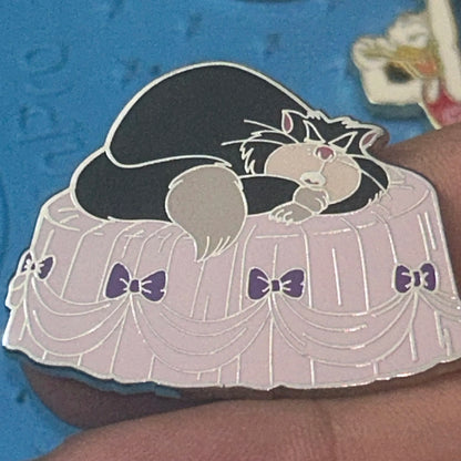 2022 - Lucifer - Sleeping Characters - Disney Pin
