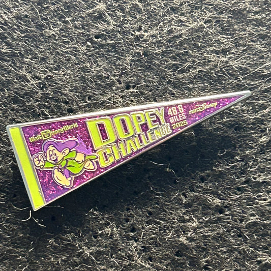 2025 - Dopey Challenge - Snow White - runDisney - LE - Banner - Disney Pin
