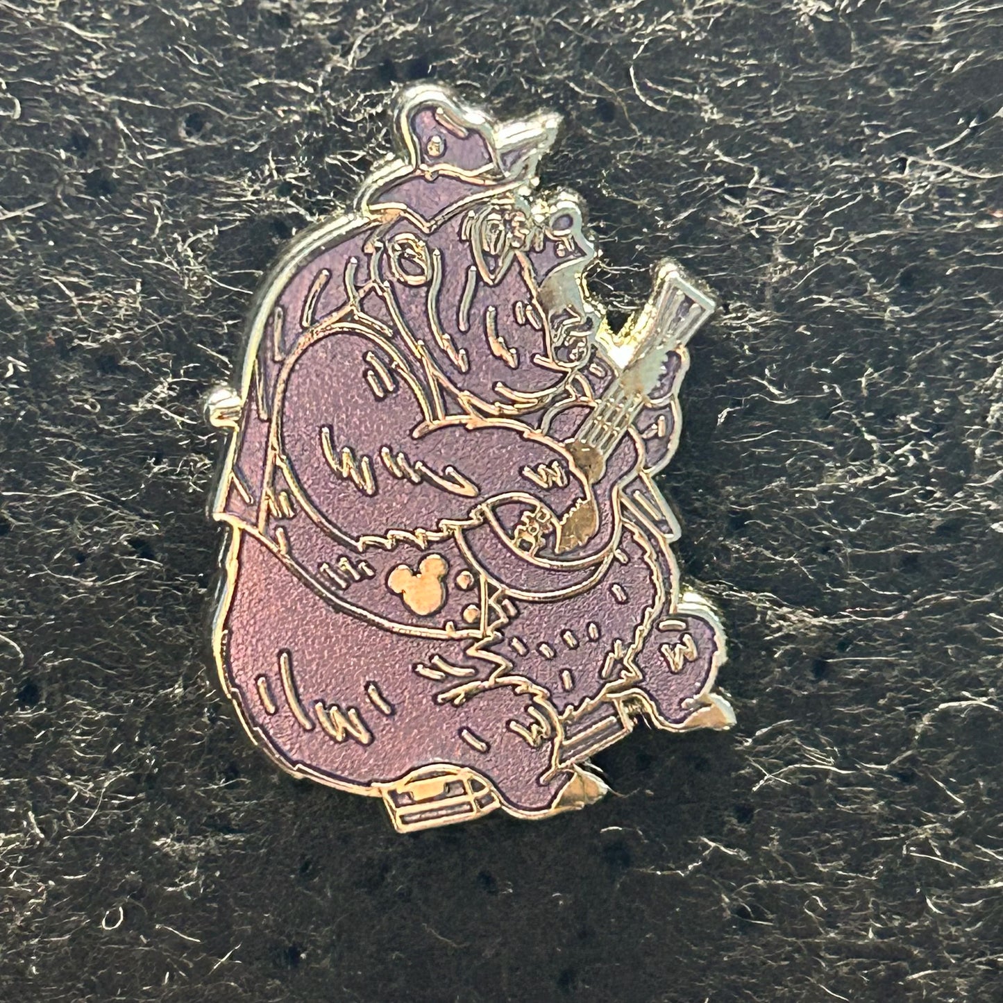 2019 - Big Al - Country Bear Jamboree - Chaser - Hidden Mickey - Disney Pin