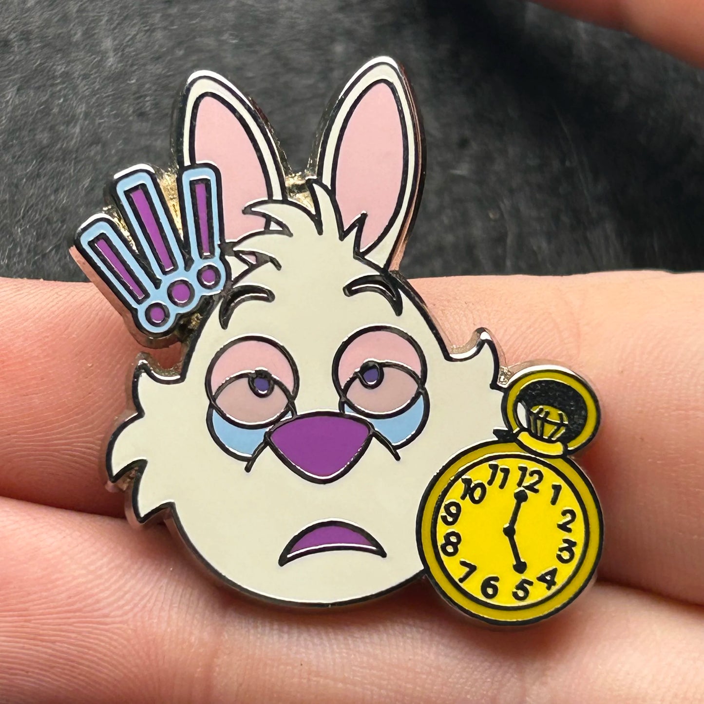 2017 - White Rabbit - Alice in Wonderland - Emojis - Startled - Disney Pin