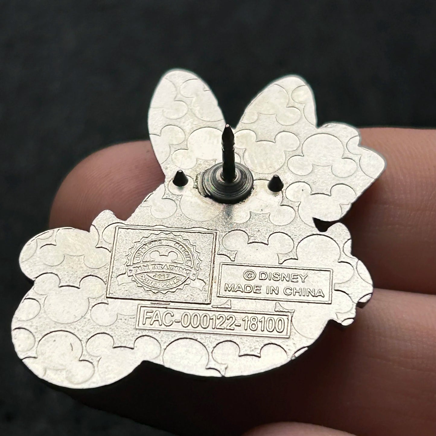 2017 - White Rabbit - Alice in Wonderland - Emojis - Startled - Disney Pin