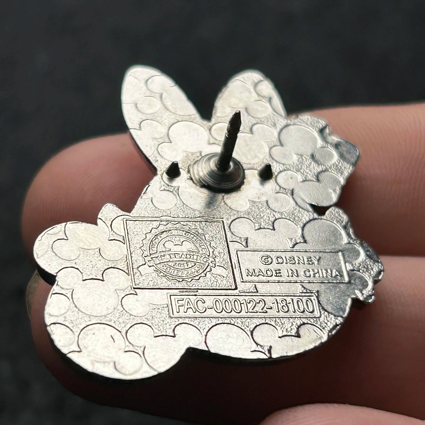 2017 - White Rabbit - Alice in Wonderland - Emojis - Startled - Disney Pin
