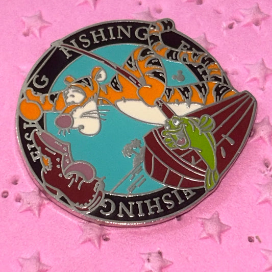 2005 - Tigger Gone Fishing - Hidden Mickey - Pin