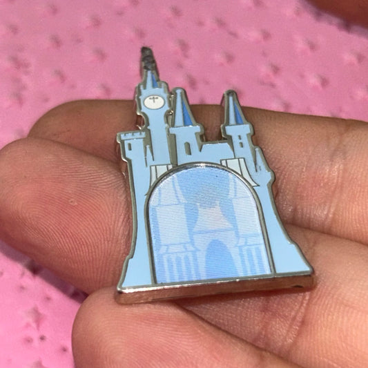 Loungefly - Cinderella - Castle - Lenticular - Disney Pin