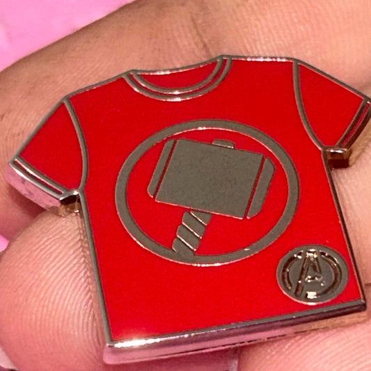 2024 - Thor - Marvel - Hidden Disney Tshirt - Disneyland - Pin