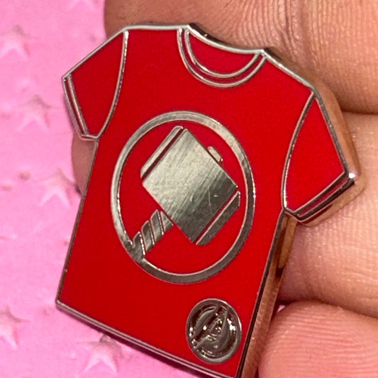 2024 - Thor - Marvel - Hidden Disney Tshirt - Disneyland - Pin