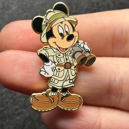 2002 - Mickey Mouse with Binoculars - Disney Pin