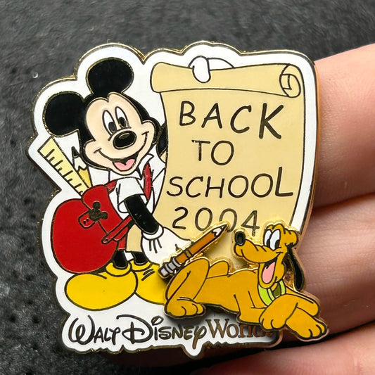 2004 - Mickey Mouse and Pluto - Back to School - LE 1,200 - Disney Pin