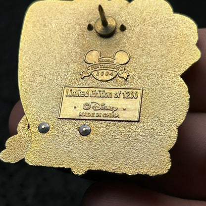 2004 - Mickey Mouse and Pluto - Back to School - LE 1,200 - Disney Pin