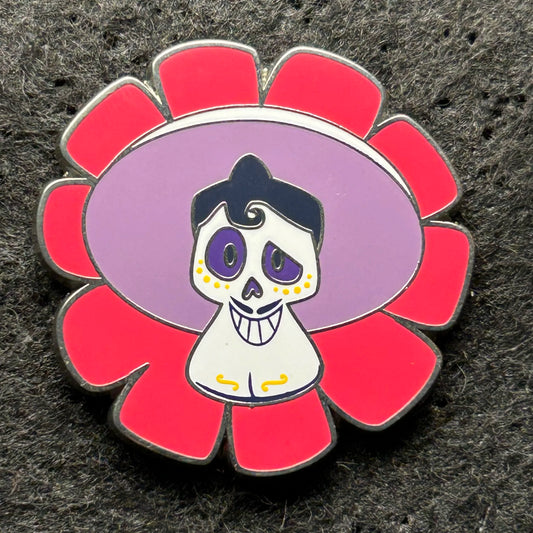 2020 - Ernesto De La Cruz - Coco - Pixar - Flower - Disney Pin