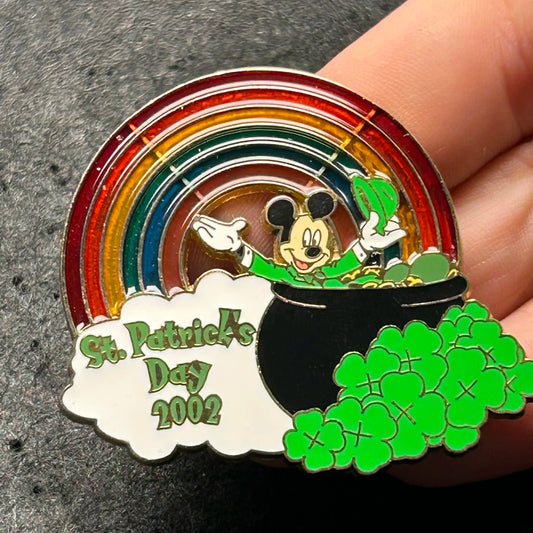 2002 - Mickey Mouse - Saint Patrick’s Day - Rainbow and Pot of Gold - LE 3,500 - Disney Pin
