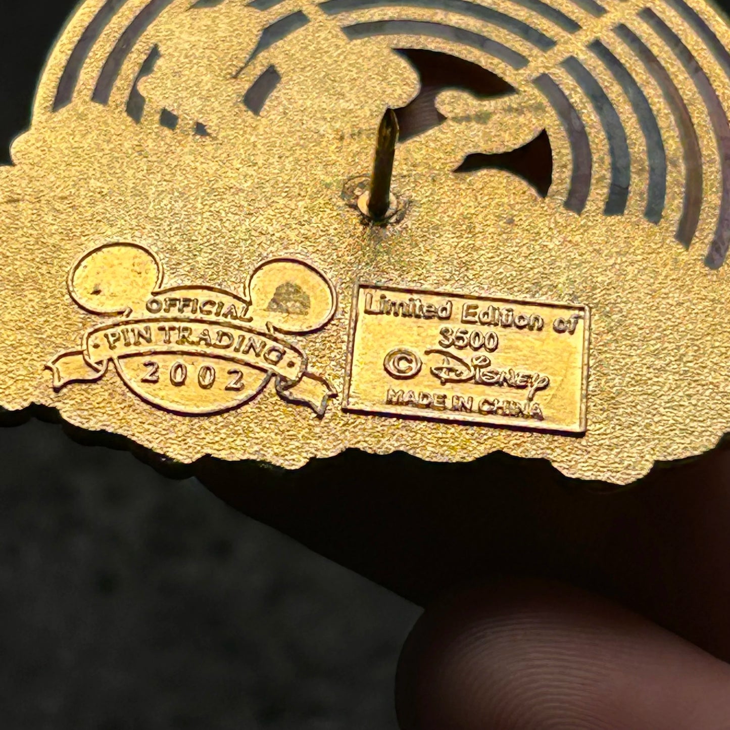 2002 - Mickey Mouse - Saint Patrick’s Day - Rainbow and Pot of Gold - LE 3,500 - Disney Pin