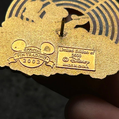 2002 - Mickey Mouse - Saint Patrick’s Day - Rainbow and Pot of Gold - LE 3,500 - Disney Pin